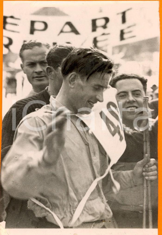1940 HELSINKI (FINLANDIA) Pekka NIEMI sciatore finlandese ritratto a fine gara