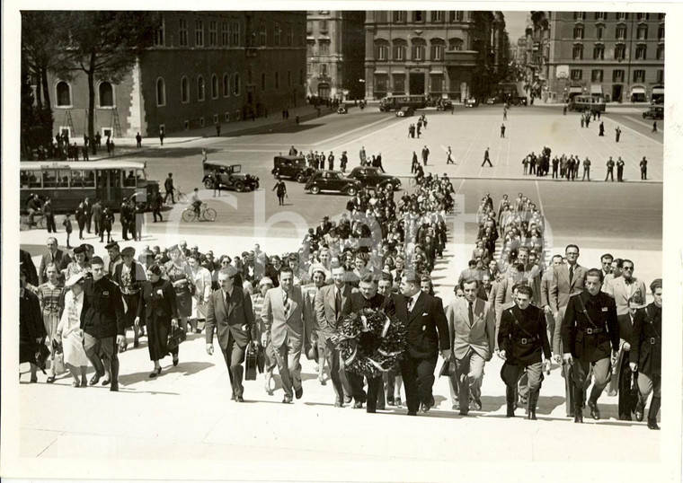 1939 ROMA ALTARE DELLA PATRIA Omaggio di 600 studenti ungheresi a MILITE IGNOTO