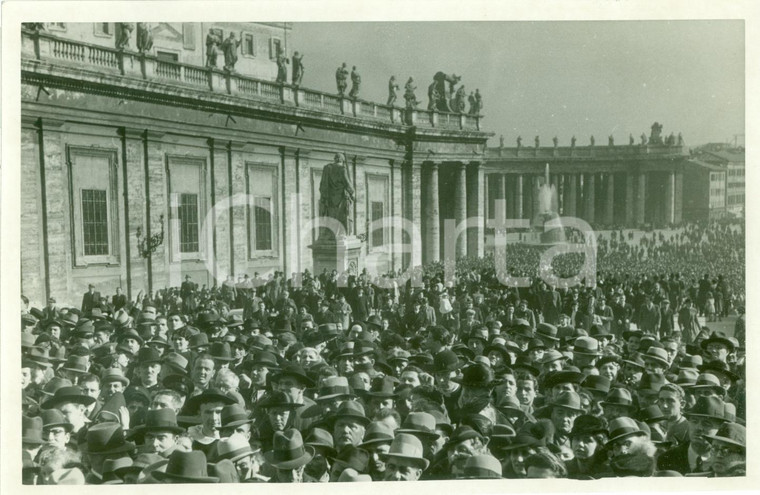 1939 CITTA' DEL VATICANO Folla in Piazza SAN PIETRO per morte PIO XI *Fotografia