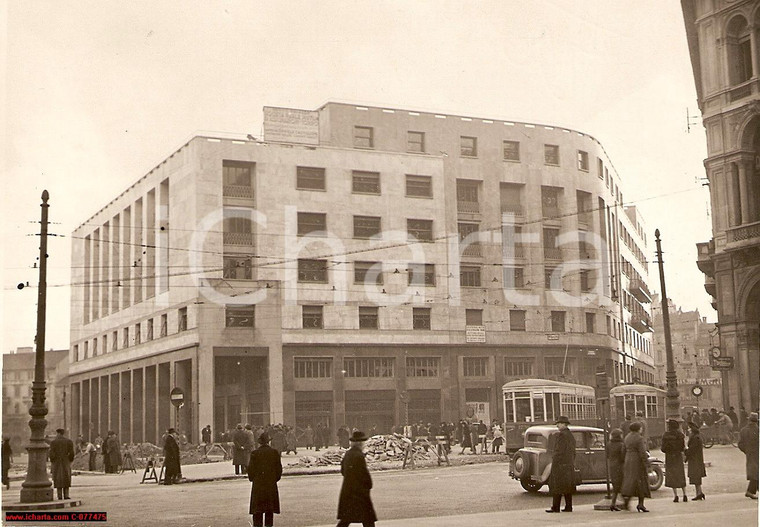 1939 MILANO Lavori al nuovo palazzo Società Reale Mutua Assicurazioni Fotografia