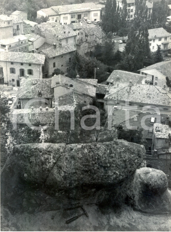 1980 ca ZAVATTARELLO (PV) Veduta del paese dall'alto *Fotografia 17 x 24 cm