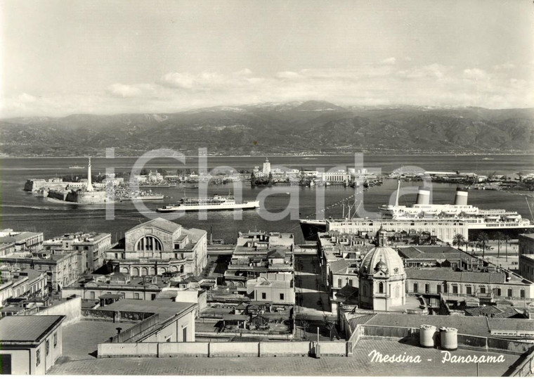 1960 ca MESSINA Panorama della città *Cartolina ANIMATA con navi FG NV