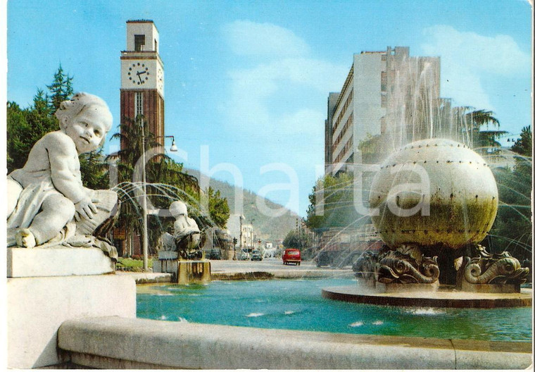 1969 MASSA Fontana di Piazza Puccini e via Democrazia *Cartolina FG VG