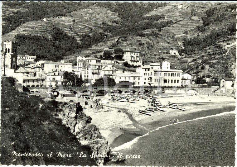 1950 ca MONTEROSSO (SP) Veduta panoramica aerea con la spiaggia *Cartolina FG NV