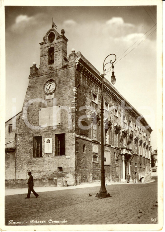 1933 ANCONA Veduta con Palazzo comunale *Cartolina ANIMATA FG NV