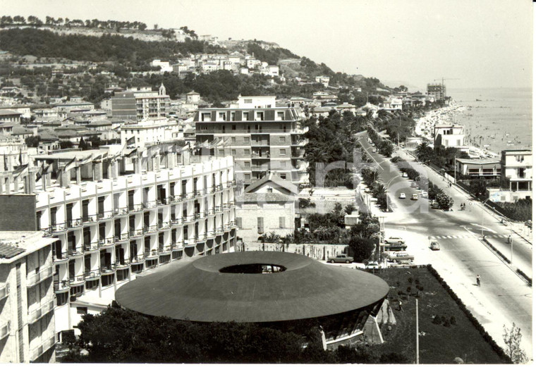 1966 GROTTAMMARE (AP) Panorama con hotel e lungomare * Cartolina ANIMATA FG VG