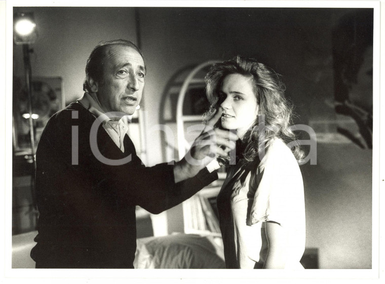 1986 RAI DUE "Fuori Scena" - Enzo MUZII sul set con Francesca NERI *Foto VINTAGE