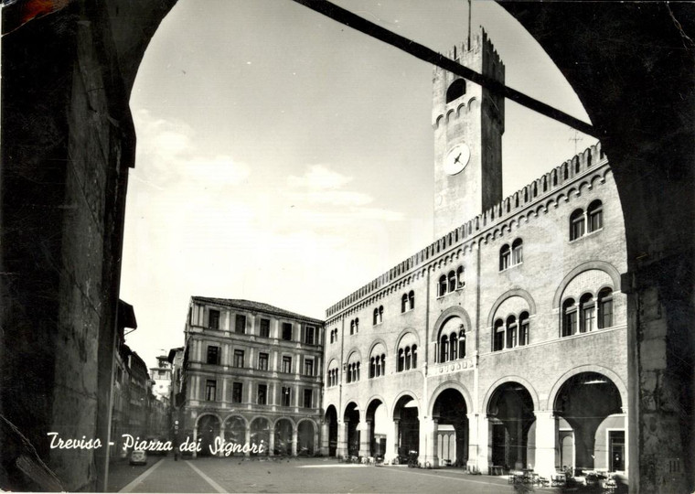1961 TREVISO Veduta Piazza dei SIGNORI con torre dell'orologio *Cartolina FG VG