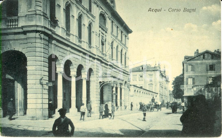 1920 ca ACQUI TERME (AL) Corso BAGNI con l'hotel MODERNE Cartolina ANIMATA FP NV