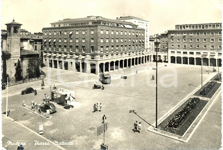 1961 MODENA Scorcio di Piazza MATTEOTTI *ANIMATA FG VG insegne ODEON e INA