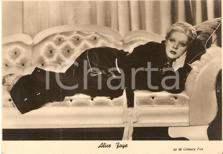 1935 ca CINEMA Actress Alice FAYE lying on a sofa *Cartolina FG NV