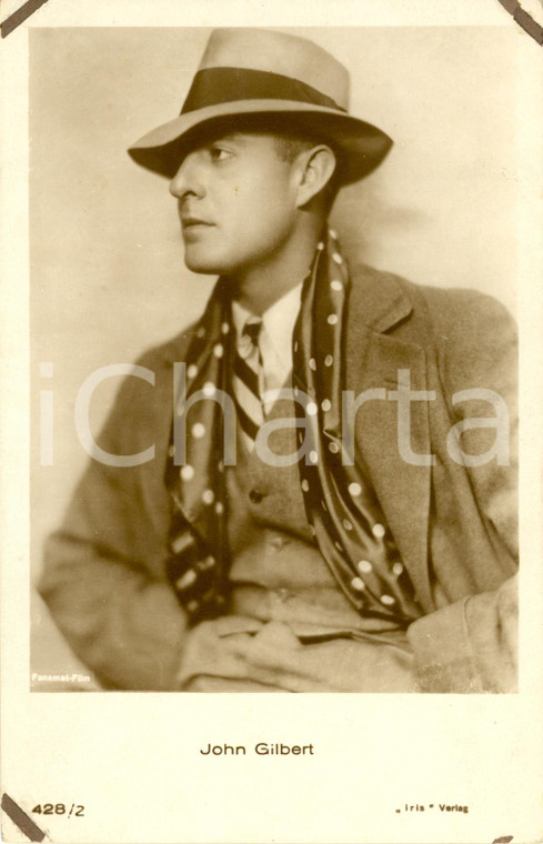 1930 ca Ritratto fotografico dell'attore JOHN GILBERT *Cartolina FP NV