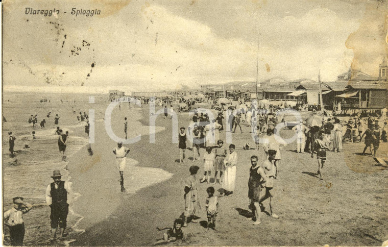 1922 VIAREGGIO (LU) Spiaggia con bagnanti *Cartolina FP VG DANNEGGIATA