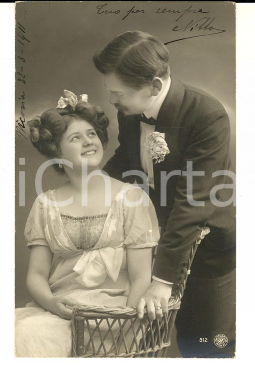 1911 NICOSIA (EN) INNAMORATI Dialogo romantico *Cartolina VINTAGE ing. BONELLI
