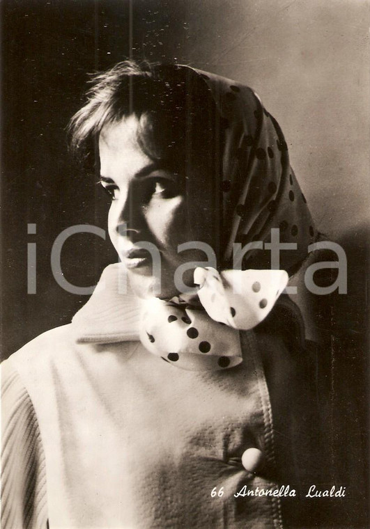 1955 ca CINEMA Attrice Antonella LUALDI indossa foulard *Cartolina FG NV