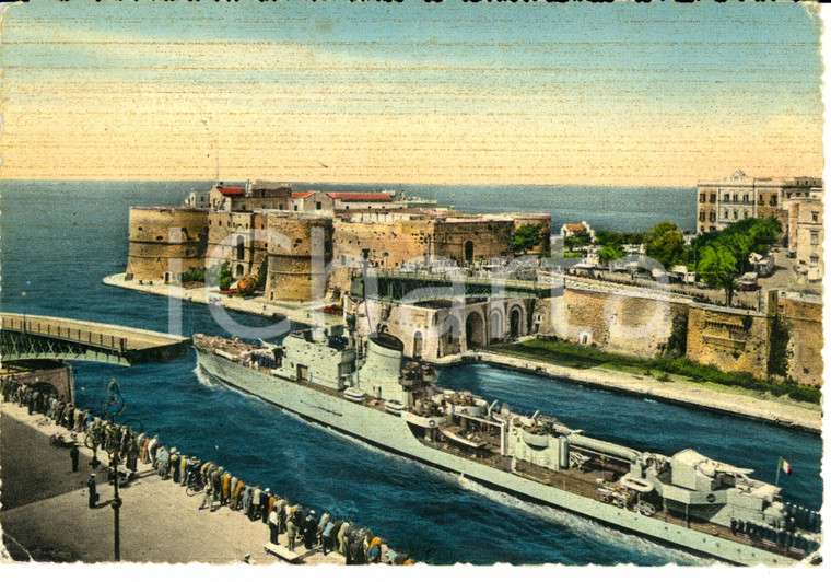1958 TARANTO Ponte girevole aperto con passaggio nave *Cartolina postale FG VG