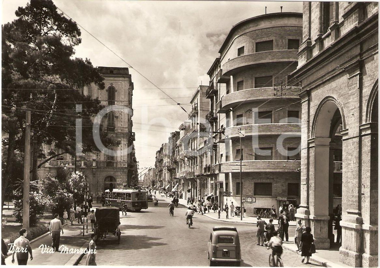 1955 circa BARI Veduta di via MANZONI ANIMATA con tram *Cartolina FG VG