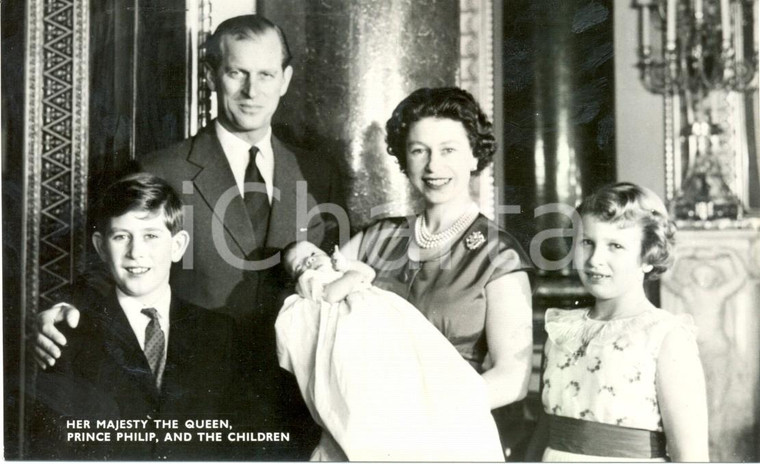 1960 ca BALMORAL (SCOTLAND) Queen ELIZABETH Prince PHILIP and children *Postcard