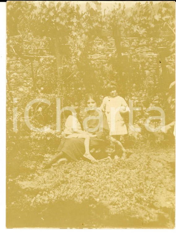 1919 BORGO A MOZZANO (LU) Madre con le sue bambine *Foto VINTAGE 9x13 cm