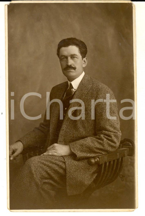 1923 BELLUNO Ritratto maschile seduto *Foto cartolina ARNOLDO & DA PONTE