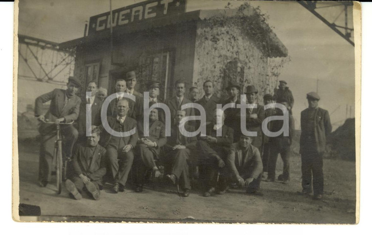 1910 SAINT-MALO (F) Cadres et ouvriers à l'usine GUERET Postcard RARE