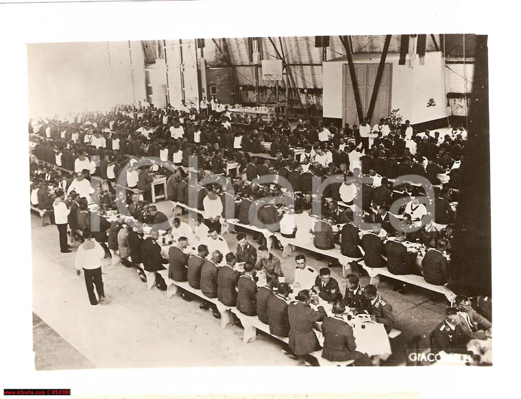 1941 VENEZIA WW2 Rancio offerto dalla Regia Marina ai feriti tedeschi Fotografia