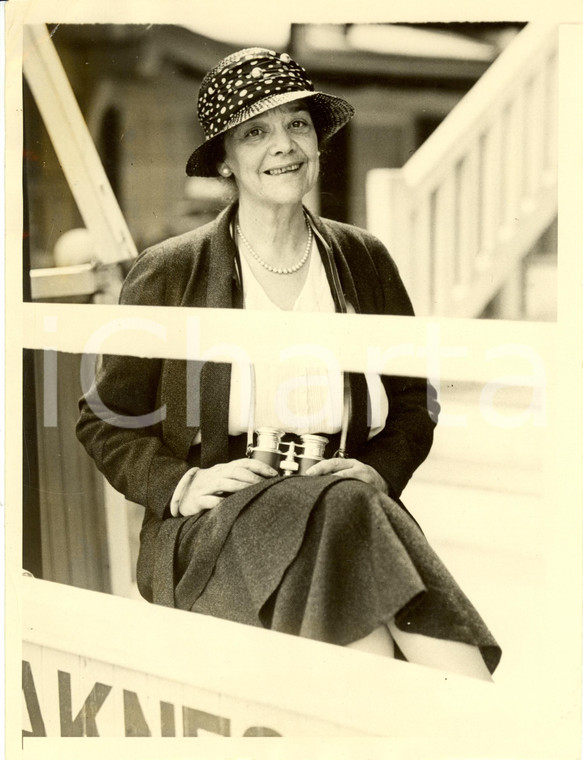 1931 PIMLICO (USA) Preakness Stakes - Helen HAY WHITNEY watches TWENTY GRAND