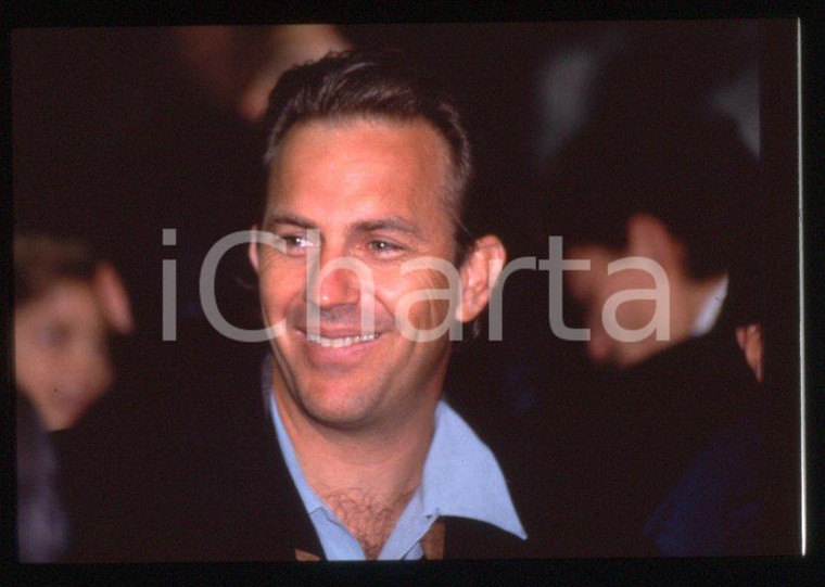 Kevin COSTNER - MILANO 1993 - Ritratto *35 mm vintage slide (9)