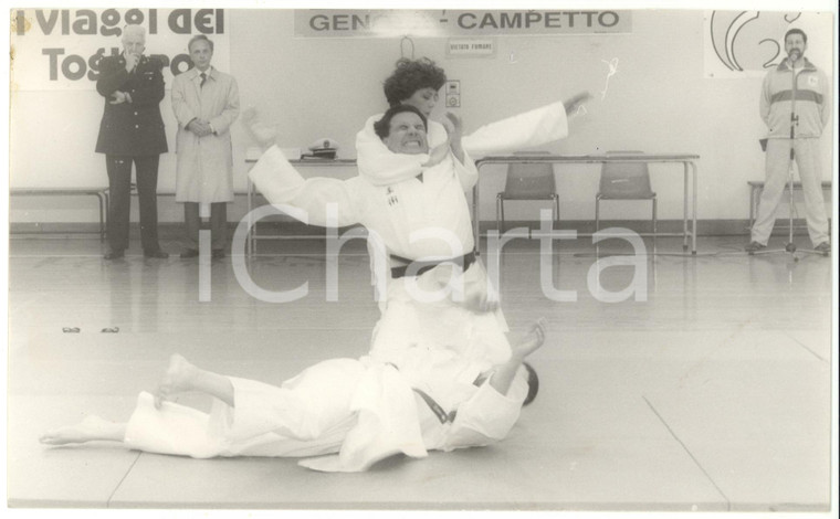 1996 GENOVA Vigili urbani a lezione di arti marziali *Foto VINTAGE 24x14