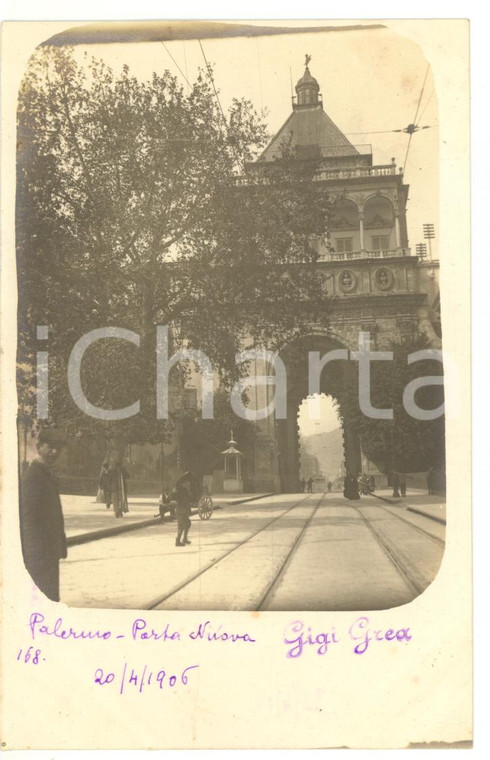 1906 PALERMO Porta Nuova - Passanti in Corso Vittorio Emanuele *Fotocartolina