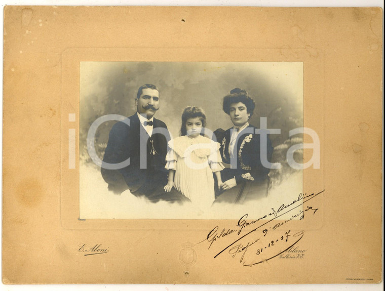 1907 MILANO Ritratto di famiglia con bambina *Foto E. ABENI 23x17 cm