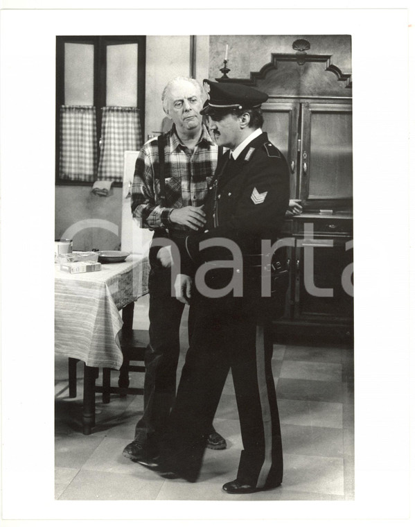 1990 ca TEATRO Dario FO - Sketch comico con Carabinieri (4) *Foto VINTAGE 20x25