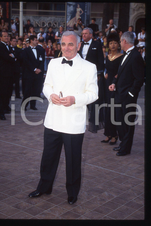 35mm vintage slide* 1990 CANNES Charles AZNAVOUR al Festival del Cinema (3)