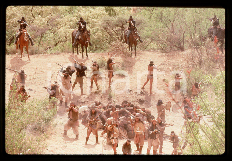 35mm vintage slide* 1997 BUFFALO SOLDIERS Scena del film di Charles HAID (2)