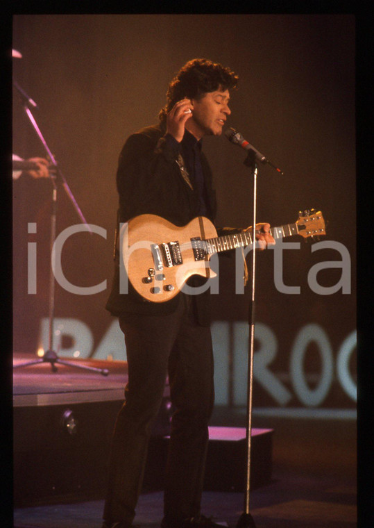 35mm vintage slide* 1988 SANREMO Robbie ROBERTSON sul palco del Palarock (8)