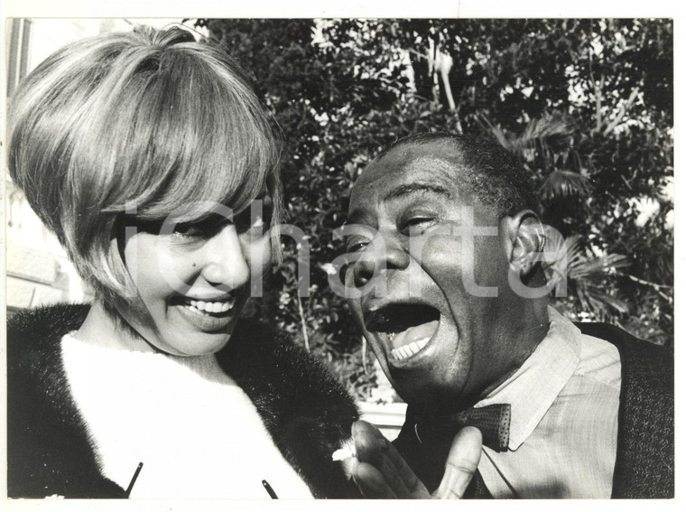 1968 SANREMO Ritratto di Louis ARMSTRONG e Lara SAINT PAUL *Foto 18x13 cm