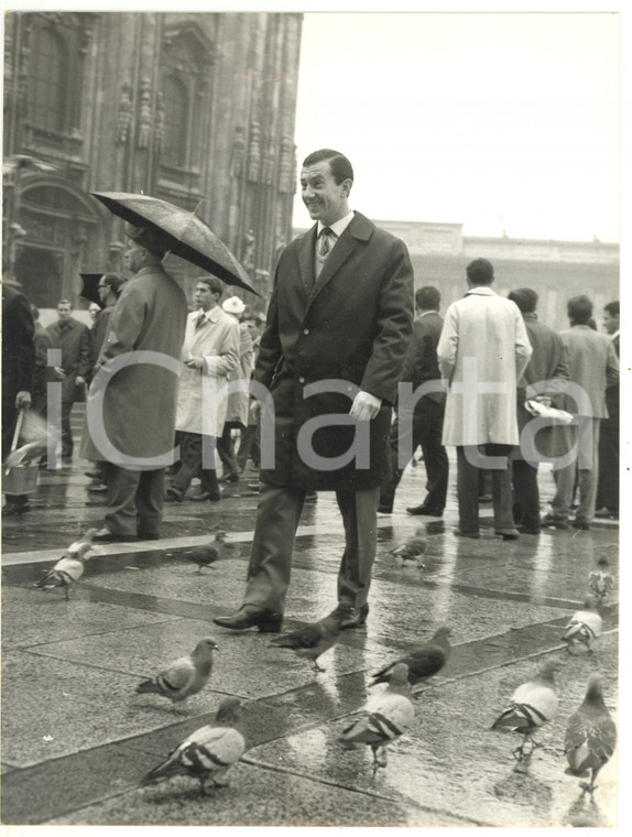 1966 DUOMO DI MILANO Igor' ČISLENKO Calciatore nazionale URSS *Foto 18x24 cm