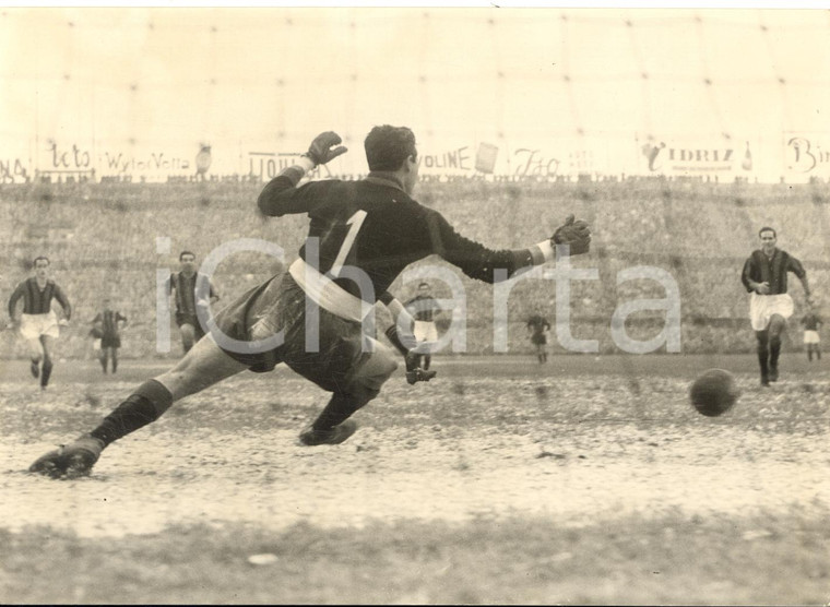 1953 CALCIO MILANO Derby INTER-MILAN 3-0 Goal di NYERS su rigore- Foto 18x13