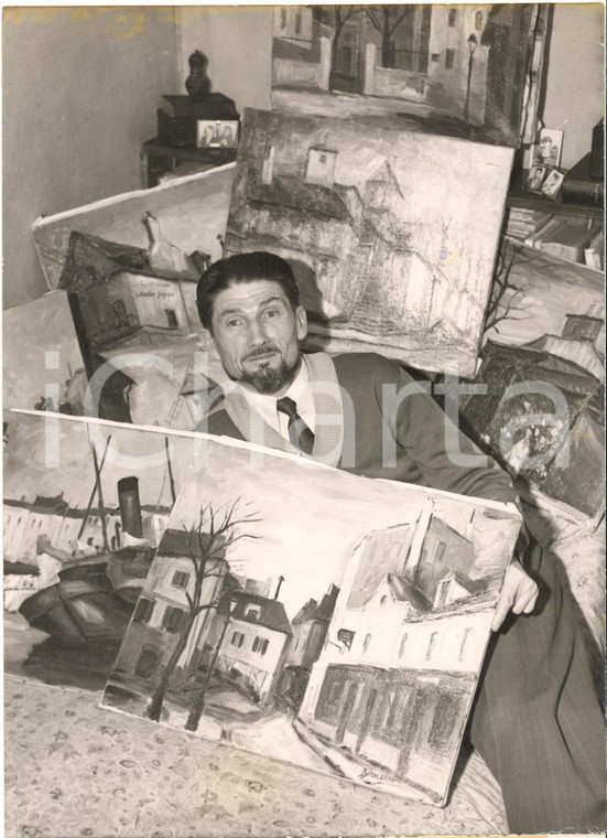 1953 PARIS Armand BARRE' peintre douanier entouré de ses toiles - Photo 13x18 cm