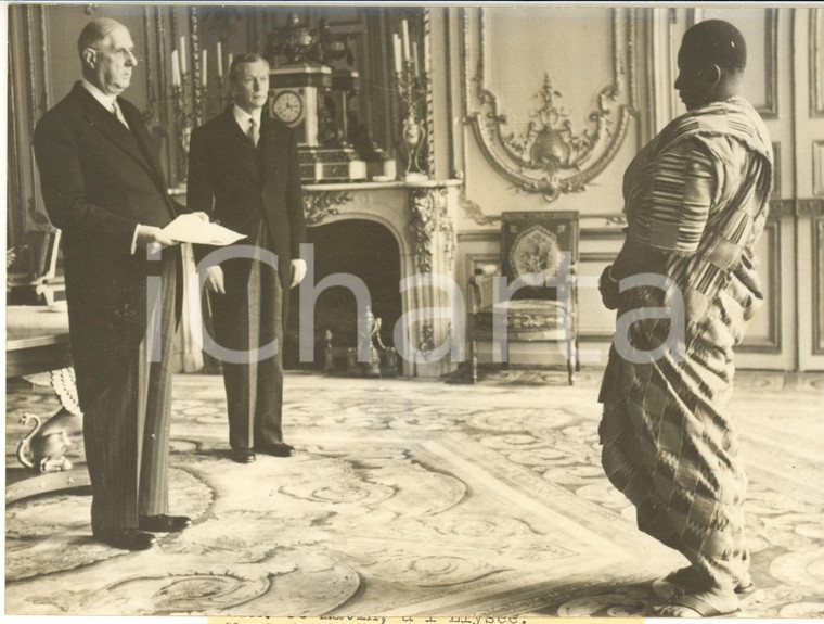 1960 PARIS ELYSEE Charles DE GAULLE con Joachim HUNLEDE ambasciatore Togo *Foto
