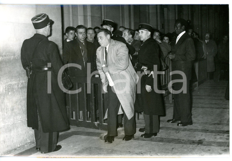 1957 PARIS Corte d'assise DE LA SEINE Processo Ben SADOK - Guardie all'ingresso