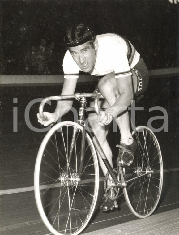 1955 CICLISMO MILANO Vigorelli - Guido MESSINA nell'inseguimento - Foto 13x18 cm