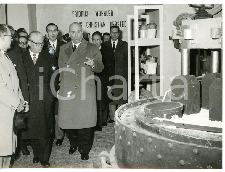 1958 MILANO Museo della Scienza e della Tecnica - Giovanni GRONCHI in visita
