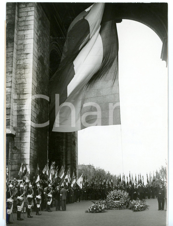 1953 PARIS Arco di Trionfo - Picchetto d'onore per la Giornata della Vittoria