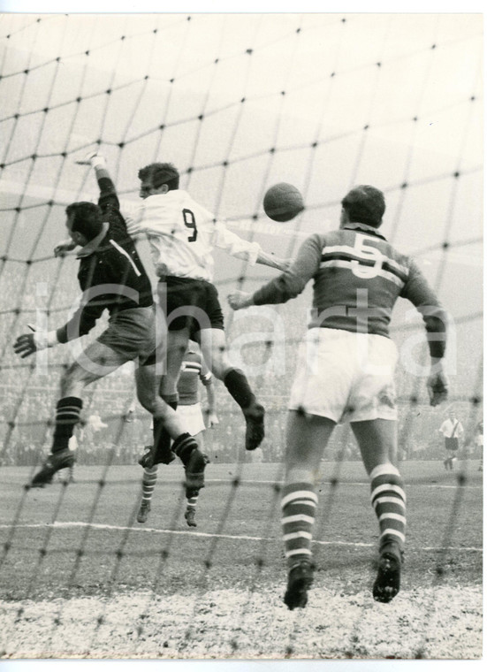 1960 CALCIO Serie A - INTER-SAMPDORIA 0-0 Parata alta di Ugo ROSIN *Foto 18x24