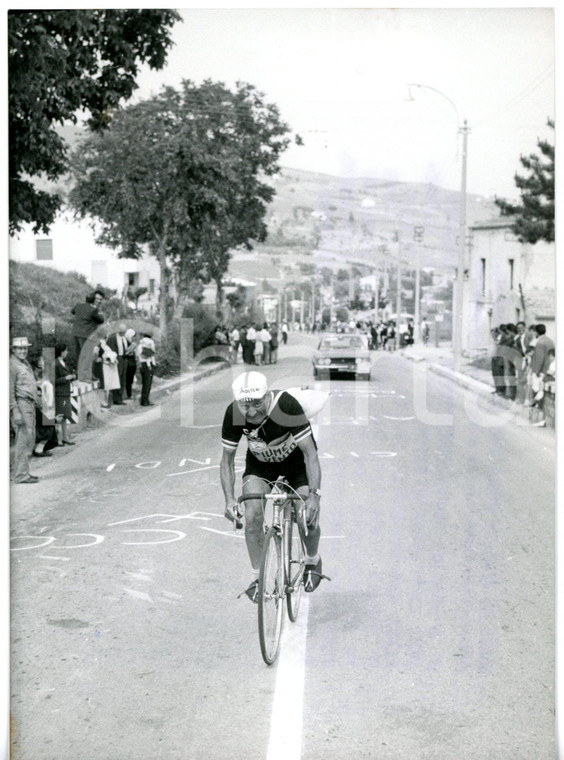 1967 GIRO D'ITALIA Ciclista in maglia nera prende parte alla gara *Foto 13x18