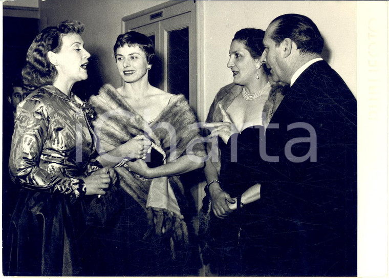 1954 NAPOLI Teatro San Carlo - Ingrid BERGMAN e Roberto ROSSELLINI alla prima