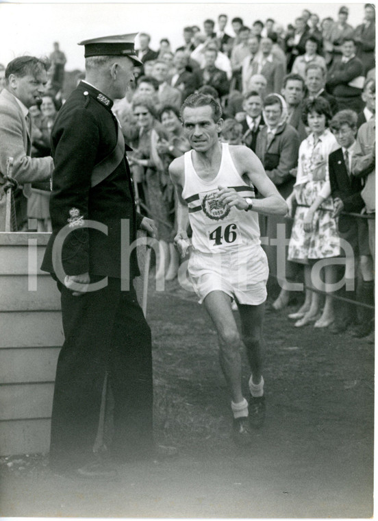 1960 LONDON CHISWICK Polytechnic Stadium - Marathon winner Arthur KEILY *Photo