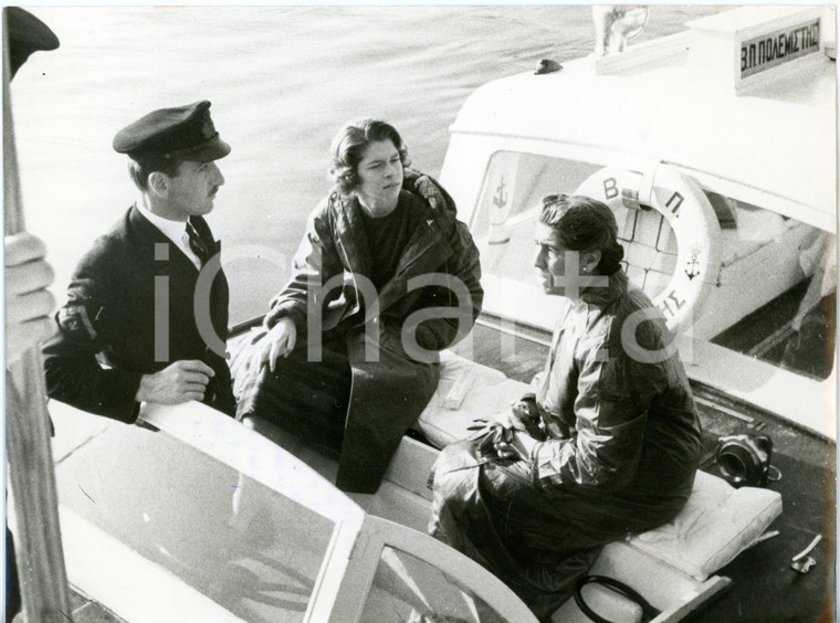 1960 GENOVA - Arrivo regina Federica di Grecia su caccia della marina POLEMISTIS