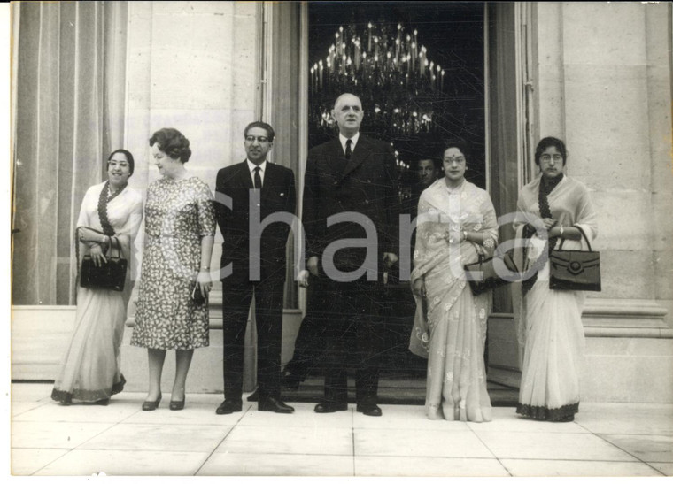 1964 PARIS King Mahendra and Queen Ratna of Nepal visit President DE GAULLE